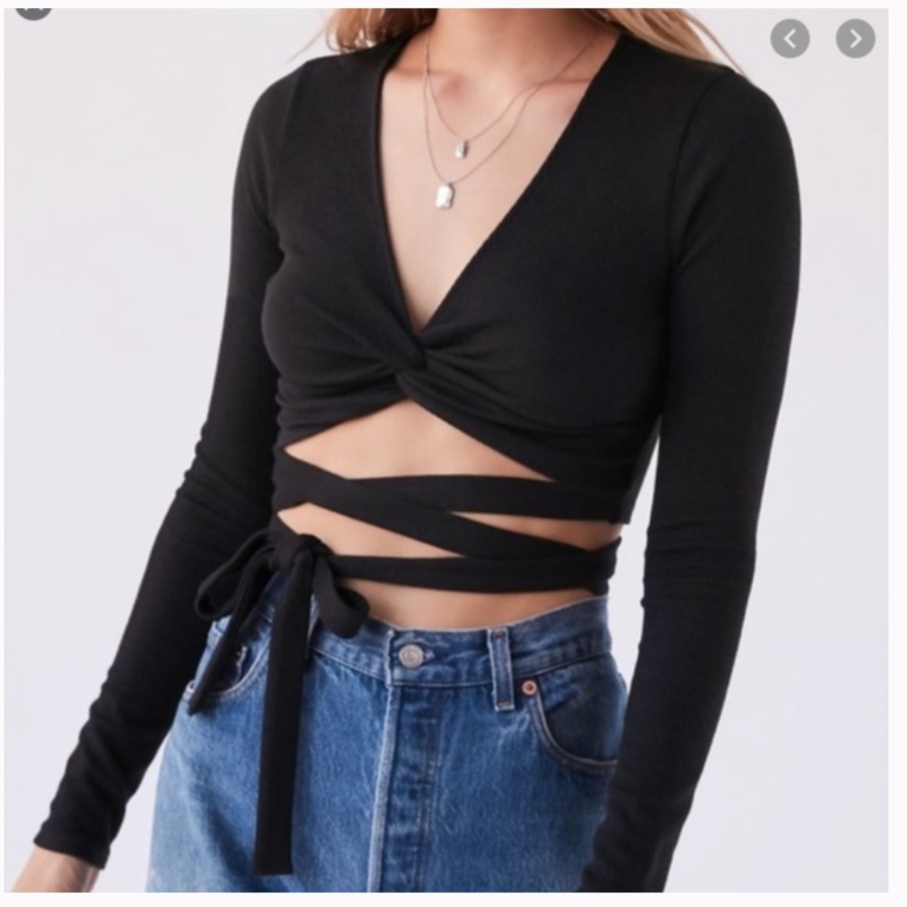 UO Sabel Textured Wrap Crop Long Sleeve Hipster Hippie Artsy Minimal Blouse Top
